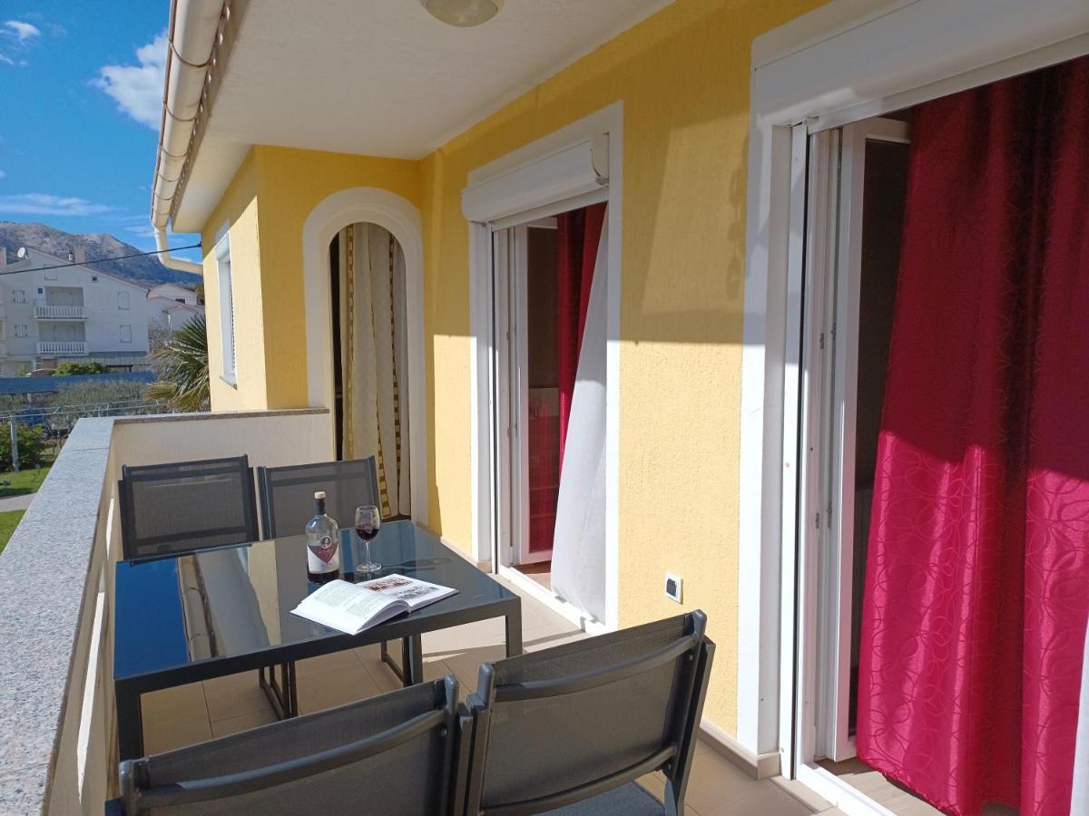 Apartments Polonijo Baska  Exterior photo