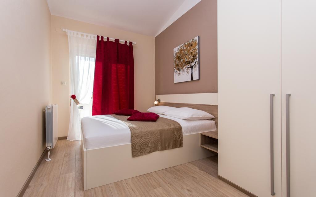 Apartments Polonijo Baska  Exterior photo